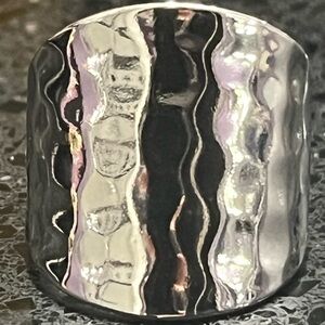 SETA Sterling silver vintage hammer cocktail statement ladies wedding band ring